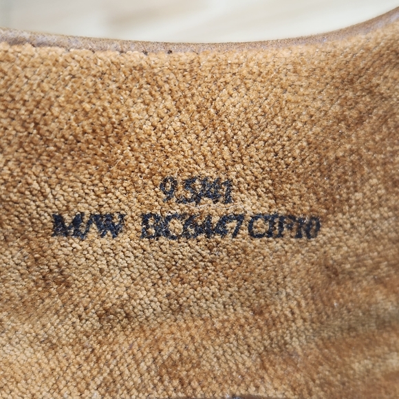 BOC by Born Womens 9.5M Carla Brown Distressed Leather Slip On Heeled Booties - Picture 7 of 9